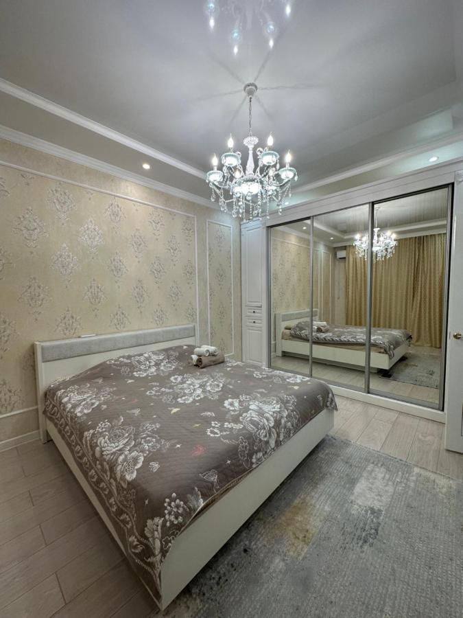 1 Ком Апартаменты Хан Шатыр, Вблизи Байтерек, Сарыарка, Центральный Парк Nur-Sultan  Exterior photo